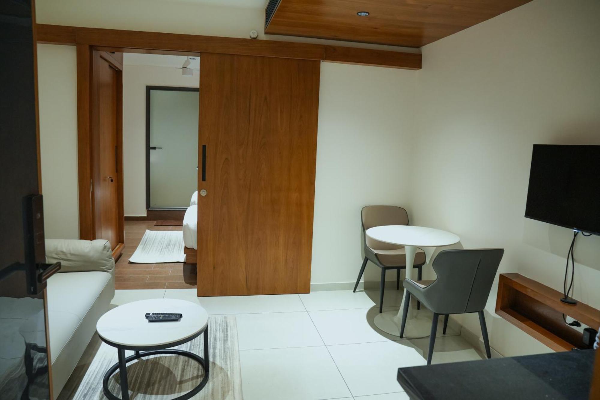 Hotel Cloud Bay Manjeri Buitenkant foto